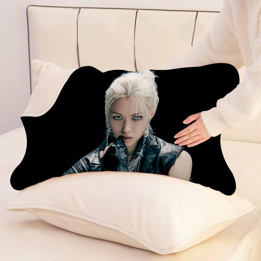 F-FelixS singer.png New Style  - Home Textiles Premium recension och pris